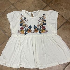 Summer flutter sleeve top 💕 never worn